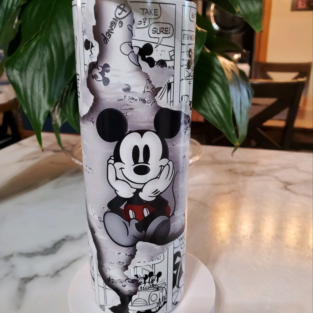 🚚 Artisan Cartoon Mickey & Minnie Tumbler
